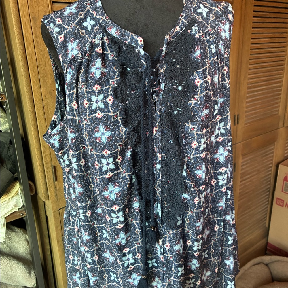 Navy Blue Sleeveless Lace Top